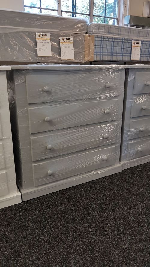 Click Here To Enlarge This Photo Of pine 4 drawer chest of drawers.